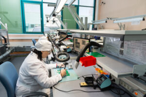 Optimizing Advanced Battery Research & Manufacturing with High-Quality Lab Solutions